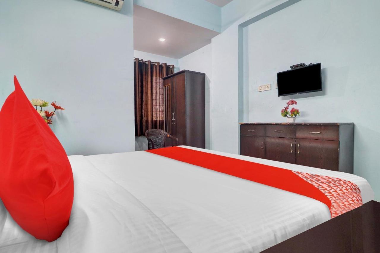 Oyo Flagship Grand Aarvi Suites Near Nexus Hyderabad Exterior foto