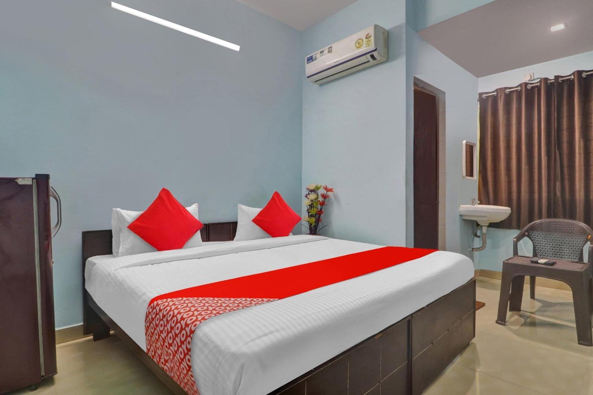 Oyo Flagship Grand Aarvi Suites Near Nexus Hyderabad Exterior foto